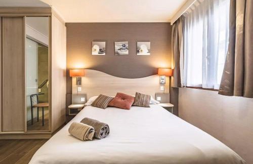 Mont d'Arene Hotel | Discover Logis Hotel au Tambour: Oceanfront Bliss Awaits