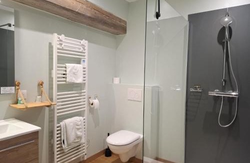 Saint-Boil House | Pet Friendly Hôtel Restaurant du Cheval Blanc with Ocean View