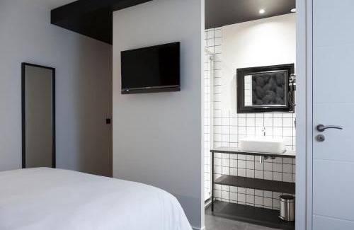 Laval Hotel | Pet-Friendly Getaway at Logis Hotel du Maine - Rated 8.2/10