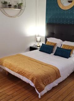 Bourbon-Lancy Hotel | Discover Comfort at Logis Hotel La Tourelle du Beffroi