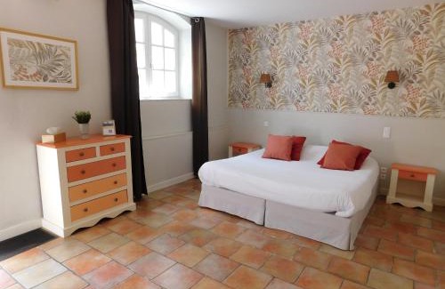 Serignac-sur-Garonne Hotel | Experience Comfort at Logis Hotel Le Prince Noir
