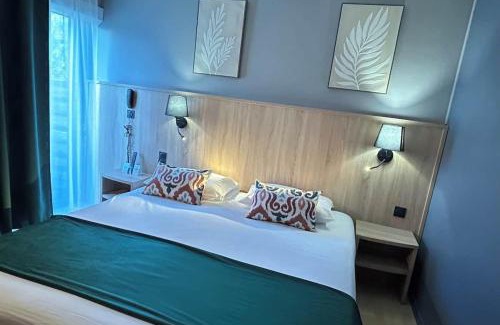 Saint Dezery Hotel | Pet-Friendly Hotel Les Gravades in Ussel with Dining Options