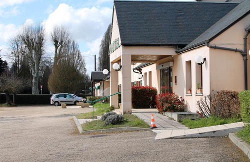 Ferrieres Hotel | Hotel Restaurant de l'Abbaye: Family-Friendly Getaway