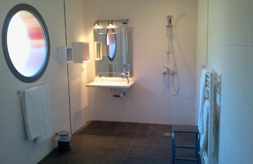 Grisolles Hotel | Pet Friendly Haven at Hôtel Le Relais des Garrigues