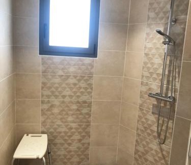 Donneville Hotel | Pet-Friendly Getaway at Hotel Restaurant l Enclos