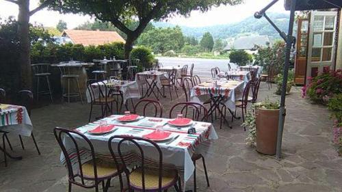 Ozon Hotel | Pet-Friendly Stay at Logis L'Auberge Basque - Rated 7.8/10