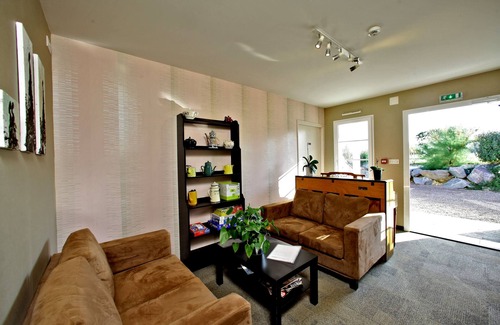 Angles Hotel | Discover Logis L'auberge de Moricq: Family-Friendly Getaway