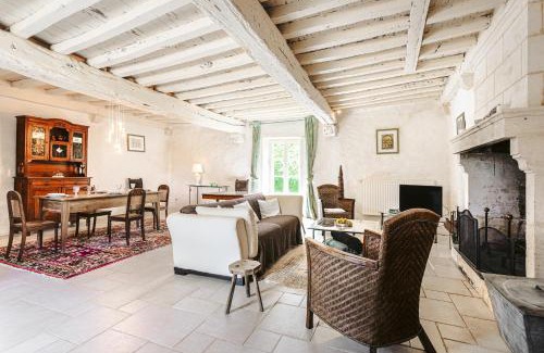 Saint-Laurent-de-la-Salle House | Relax at Logis La Tour - A 4-Star Pet-Friendly Retreat
