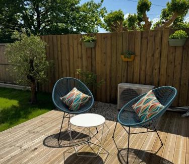 Neac House | Relaxing Retreat at Logis Lavergne Neac, Saint-Emilion