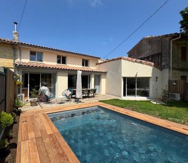 Neac House | Relaxing Retreat at Logis Lavergne Neac, Saint-Emilion