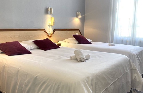 Vouille Hotel | Discover Logis Le Cheval Blanc et Clovis: Family-Friendly Retreat