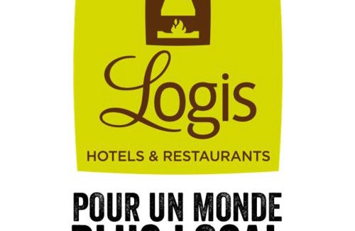 Saint-Leonard-de-Noblat Hotel | Cozy Logis Le Relais Saint Jacques: Pet-Friendly & Family Fun