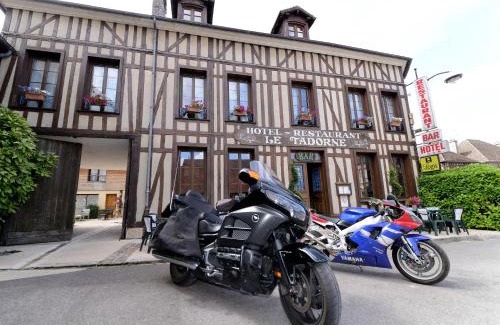 Piney Hotel | Oceanfront Retreat at Logis Le Tadorne with Pool & Pets