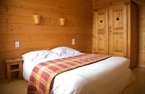 Lamoura Hotel | Pet-Friendly Retreat at LOGIS Les Arobiers - Rated 8.2/10