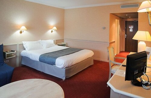 Saint-Maurice-de-Beynost Hotel | Discover Comfort at Logis Lyon Est - 4-Star Hotel with Spa