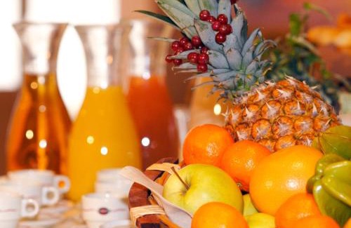 Saint-Maurice-de-Beynost Hotel | Discover Logis Lyon Est Porte de l'Ain with Pool & Dining