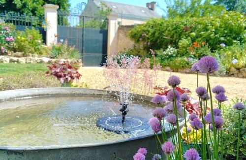 Ige House | Relaxing Retreat at Logis Margot with Hot Tub Access