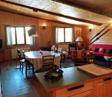 Montaimont Apartment | Pet-Friendly Retreat at Logis Saint Roch – Rated 9.5/10