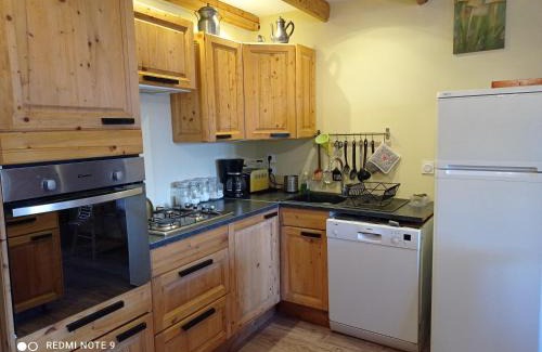 Montaimont Apartment | Pet-Friendly Retreat at Logis Saint Roch – Rated 9.5/10