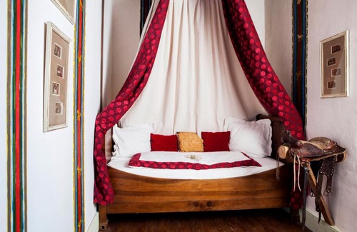 Montagnac-la-Crempse Bed & Breakfast | Discover Logis Saint Martin: Family-Friendly with Pool & Breakfast