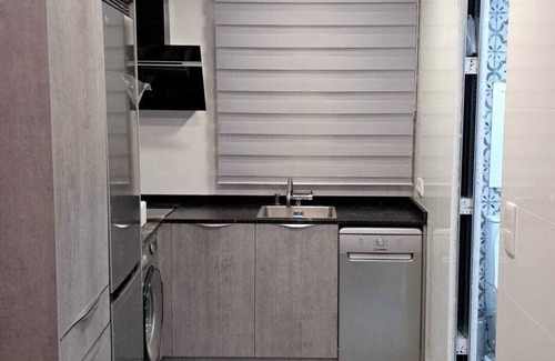 Logrono Historic Centre Apartment | Logroño Historical Center Apartment. The balcony of Caballerías.