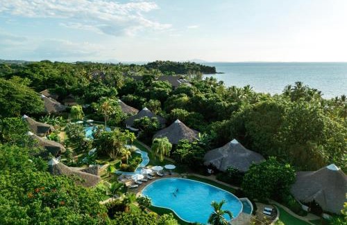 Ambaro Hotel | Premier Loharano Lodge with Ocean Views & Private Beach