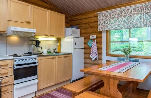 Heinavesi House | Unforgettable Stay at Lohi - Rated 10/10 with Lake Views