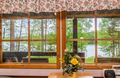 Heinavesi House | Unforgettable Stay at Lohi - Rated 10/10 with Lake Views