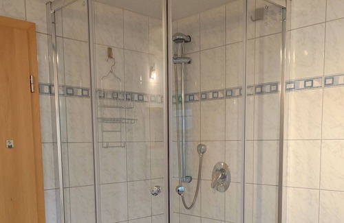 Hohenluftkurort Grunbach Apartment | Loipenstübel- Idyllische Ferienwohnung mit Kamin. Für Naturliebhaber & Skifahrer