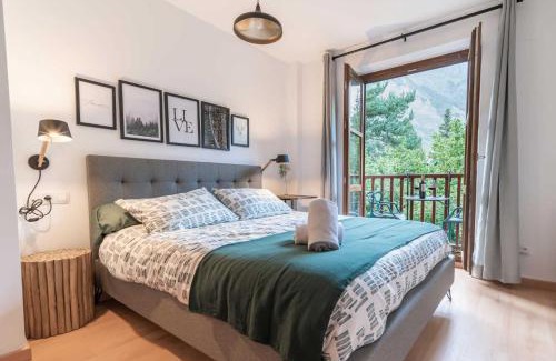 Benasque Apartment | Welcoming Casa Sanchines - Family-Friendly 4-Star Retreat