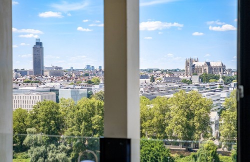 Ile de Nantes Palais des Congres Apartment | Enchanting Loire Enchantée Apartment on Nantes Island
