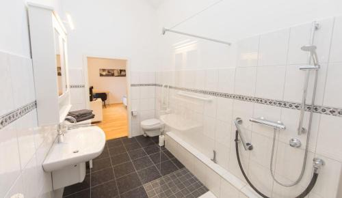 Stadtlohn Apartment | Indulge at LokoMotel: Top-Rated Family-Friendly Getaway
