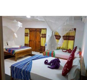 Sigiriya Apartment | Perfectly Rated Loku Hostal: Family-Friendly Retreat