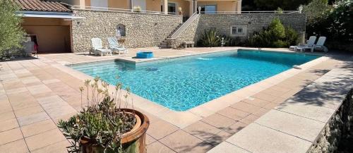 Grignan Apartment | Discover L’Olivier: Oceanfront, Pet-Friendly Retreat