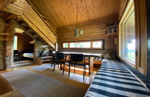 Kittila Cabin | Idyllic Loma-asunto with Hot Tub & Breakfast in Nature