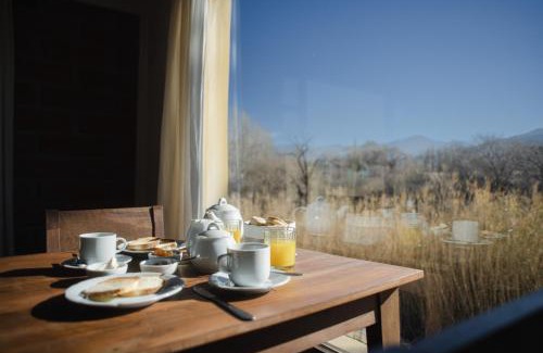 Cachi Hotel | Discover Loma Puskana - Hostería with Family-Friendly Charm