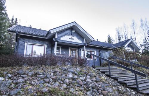 Vuokatti Apartment | Pet-Friendly Retreat at Lomakulkuri Apartments, Rated 9/10