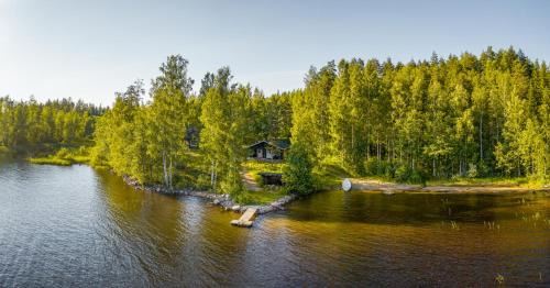Savonlinna House | Explore Lomalehto Cottages: Pet-Friendly Oceanfront Retreat