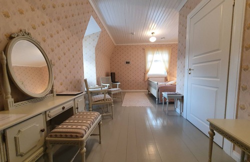 Savonlinna House | Exceptional Lomamokkila: Pool, Spa & Family-Friendly Stays
