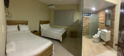 San Jose de Ocoa Bed & Breakfast | Family-Friendly Retreat at Lomas Hotel with Pool & Hot Tub