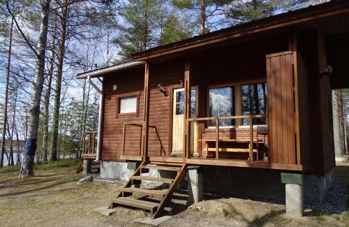 Savonlinna Villa | Cozy Lomasaaret Cottages with Hot Tub & Breakfast Included
