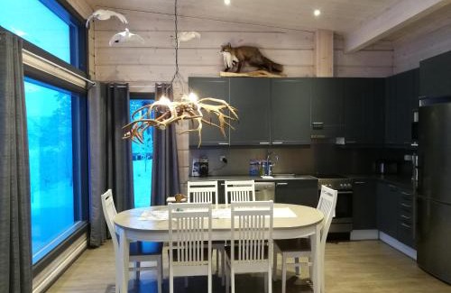 Utsjoki Ski Chalet | Experience Lomatärppi: 5-Star Ocean-View Retreat