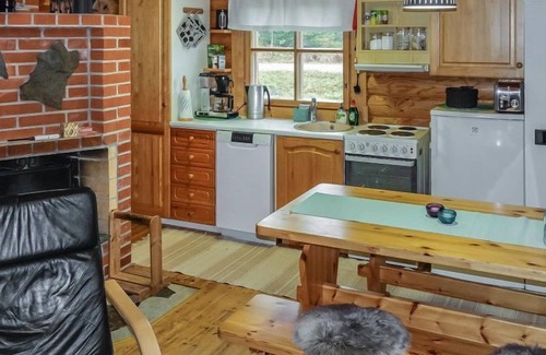 Salla House | Discover Lomaväinö 13: Scenic Lakeside Retreat with Spa