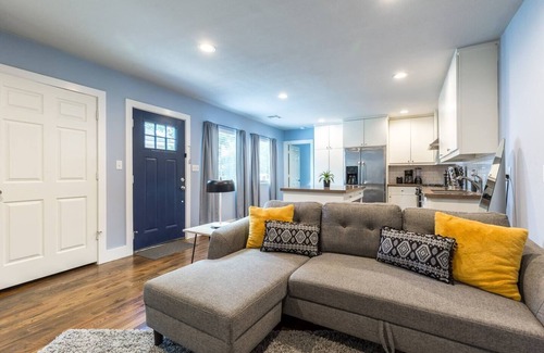 Greater East End Apartment | Discover Lombardy Haven: Ideal for Medical Center Visits