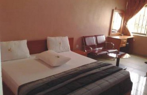 Port Harcourt House | Relaxing Room in Lodge at Londa Hotel and Suites