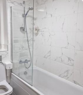 West Ealing Apartment | Family-Friendly London City Apartment with Great Amenities