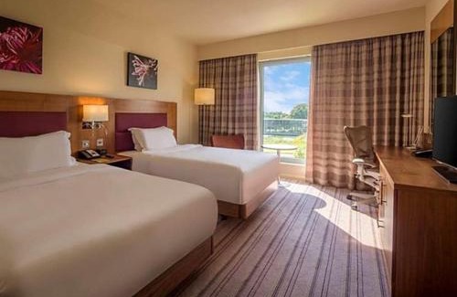 Tea Green Hotel | Convenient Stay at Hilton Garden Inn Luton North