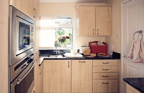Chippenham House | Exceptional London Road Guest Accommodation with Breakfast