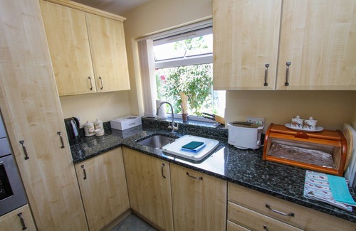 Chippenham House | Exceptional London Road Guest Accommodation with Breakfast