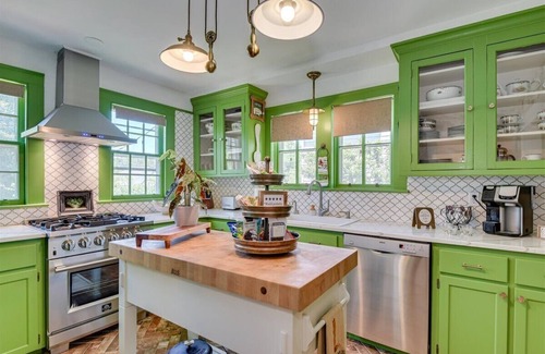 Aiken House | Elegant Lone Magnolia Historic Home with Spa & Hot Tub